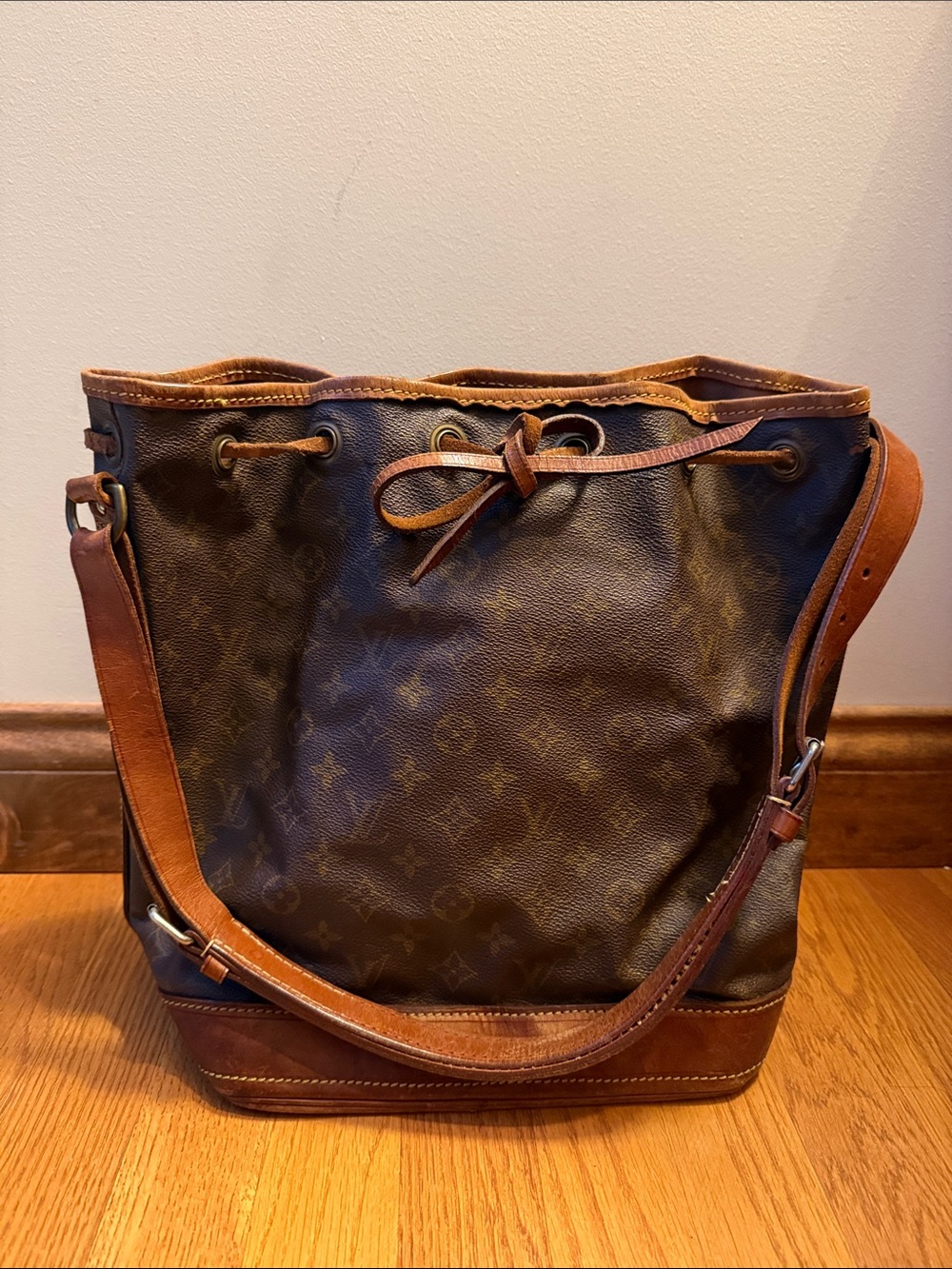 Louis Vuitton Monogram Bucket Noe Bag Shoulder Bag With COA